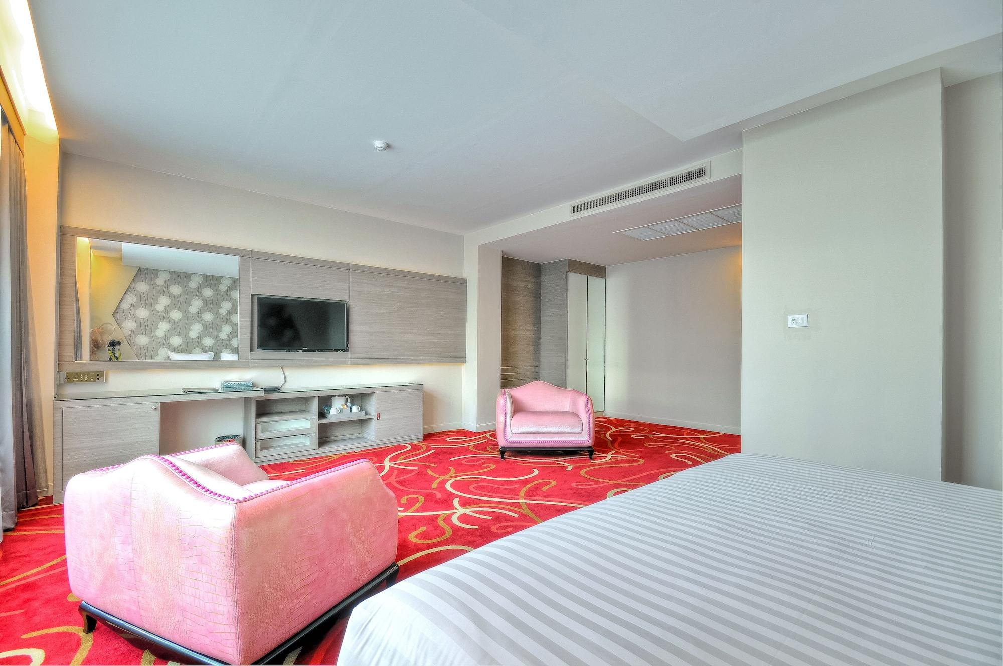 One One Bangkok Hotel Bagian luar foto